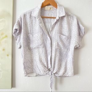 ANTHROPOLOGIE • Cloth and Stone tie front button down